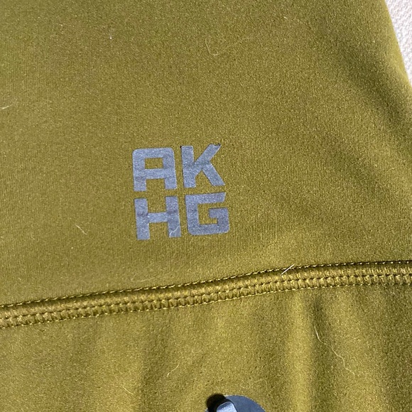 Olive plus size. Leggings - Picture 2 of 3